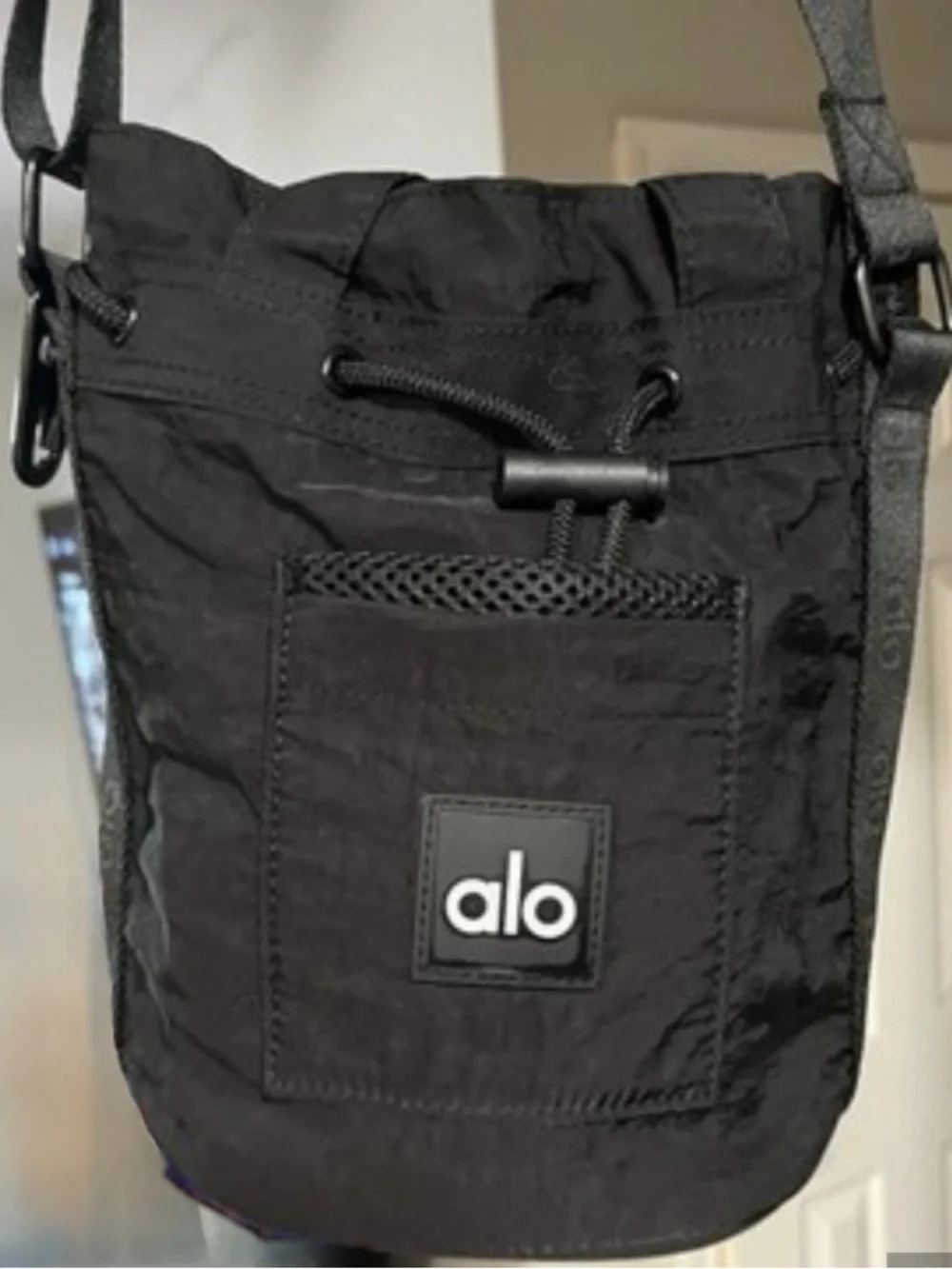 ALO Yoga Black Crossbody Drawstring Bucket Bag
